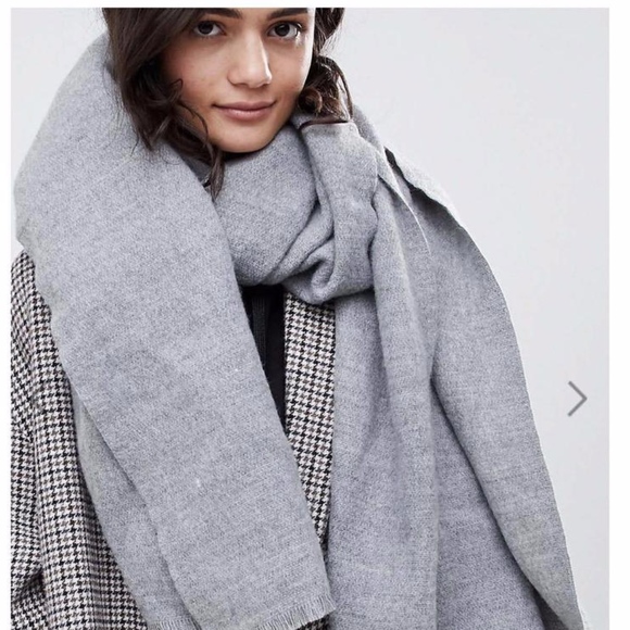 Zara Light Grey Blanket Scarf Euc 